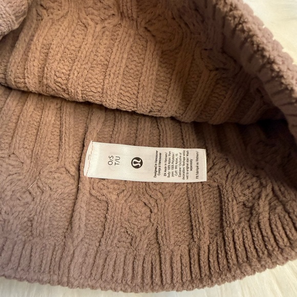 Lululemon Women's Cable Knit Pom Beanie One Size TPTC New - Picture 3 of 6